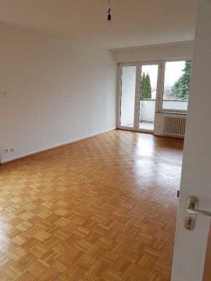geräumige 4 Zimmer Wohnung in ruhiger und zentraler Lage