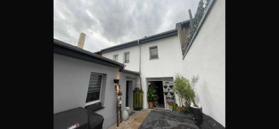 Einfamilienhaus, Stadthaus, OHNE PROVISION