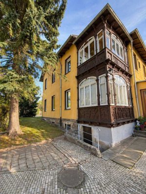 Charmantes Zweifamilienhaus im Flächendenkmal am begehrten Weißen Hirsch