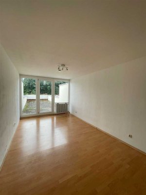 Lichtdurchflutetes 1-Zimmer Apartment in ruhiger Lage mit großzügiger Terrasse!