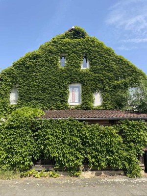 Familienfreundliches Einfamilienhaus mit 4,5 Zimmern in Köln Lindweiler
