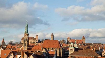 Wohn-und Geschäftshaus | Baugenehmigung für exklusives Dach-Galeriegeschoss | Sanierungsgebiet