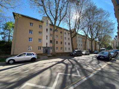 4 Zimmer Wohnung im 3. OG rechts