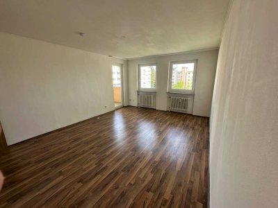 Gepflegte 2-Zimmer-Wohnung im 3. OG mit Balkon in Ronhof / Kronach