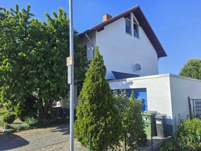 Massive Doppelhaushälfte Vollunterkellert mit Garage