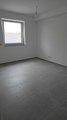 Attraktive 4-Zimmer-Maisonette-Wohnung mit gehobener Innenausstattung mit Balkon in Bergheim
