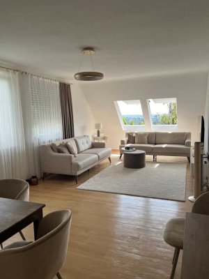 Helle 3-Zi. Dachgeschosswohnung in Bestlage WI-Sonnenberg