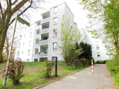 Gemütliche 3-Zi.-EG-Whg. mit neuem Boden und sonniger Loggia