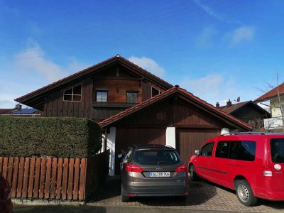 Attraktive, vollständig renovierte 5-Zimmer-Doppelhaushälfte zur Miete in Wolfratshausen, Wolfrat