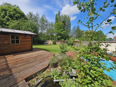 Reserviert! Schöne, gut geschnittene, große Eigentumswohnung mit Pool und eigenem Garten