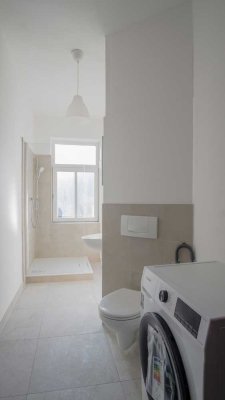 INVESTOREN AUFGEPASST: WG-Einheit in saniertem Altbau, vollvermietet