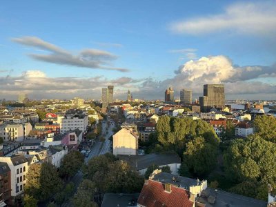 Reeperbahn-Perle mit Blick über Hamburg