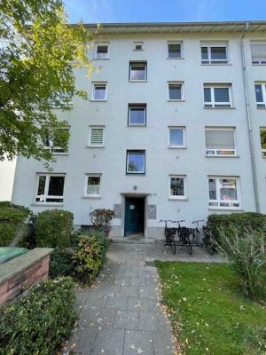 Provisionsfrei! Top-renovierte 2-Zimmer-Wohnung in bester Citylage von Darmstadt-Bessungen