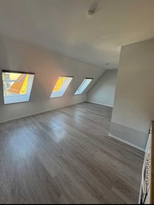 Nachmieter gesucht zum 01.01.26 für 1 Zimmer Wohnung EBK| Aufzug|