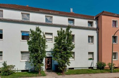 Renovierte 2-Zimmer-Dachgeschosswohnung mit großer Küche!