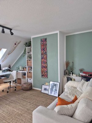 2-Zimmer-Wohnung mit Balkon im Dachgeschoss in Bonn-Zentrum