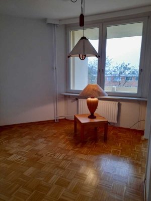 Helle 1-Zimmer Wohnung mit Balkon im 4. OG in Hamburg-Bramfeld