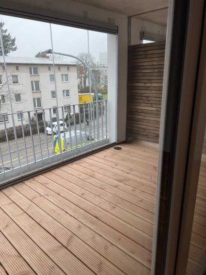 Erstbezug: Hochwertige 3-Zimmer-Wohnung mit 2 Bädern, schließbarer Loggia & TG in Darmstadt Mitte