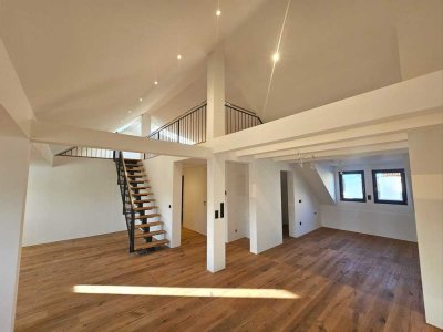 Große 4,5-Zimmer-DG-Whg. mit Weitsicht-Balkon zu verkaufen in kernsaniertem Gebäude in Durlach