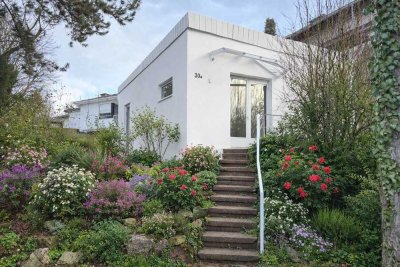 Charmante Maisonette mit „Haus-im-Haus“-Charakter & 200 qm Privatgarten