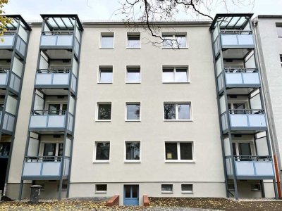 Große 3-Raum-Wohnung mit zwei Balkonen