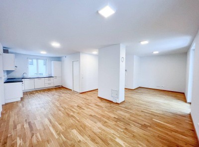 Drei Zimmer Etagenwohnung mit 70,49 m2 Garten, Balkon und Terrasse in Untermauerbach in absoluter Grünruhelage!
