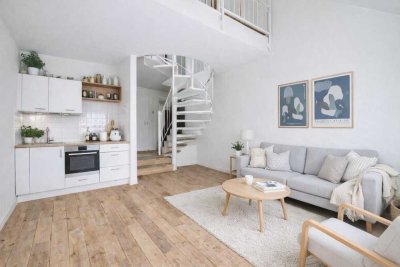 Altstadt-Lehel: Erstbezug nach Sanierung - Helle 2-Zimmer mit Balkon, provisionsfrei