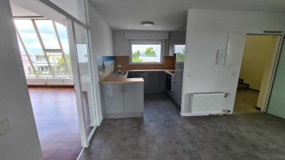Exklusive Penthouse-Wohnung 3 ZKB und Balkon BB-Rauher Kapf