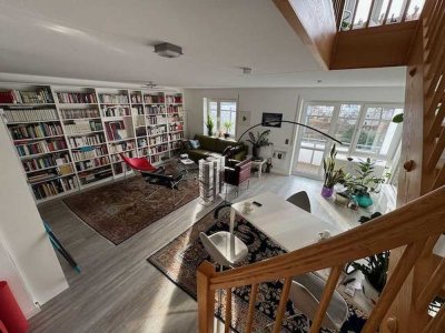 Vollsanierte Dachterrassen-Maisonette Wohnung in Regensburger Bestlage