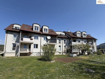 Helle und freundliche 3-Zimmer-Wohnung mit Terrasse im Grünen