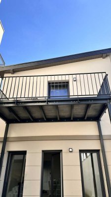Kleines modernes Stadthaus in ruhiger Lage