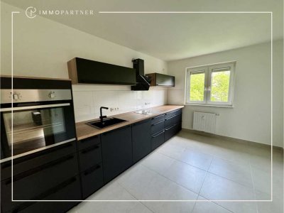 *2-Zi-Wohnung* saniert mit Sonnenbalkon & EBK
