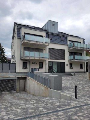 Neuwertige 4,5-ZKB Wohnung mitten in Schwetzingen