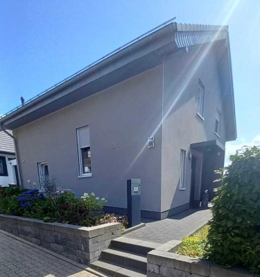 Elegantes Einfamilienhaus mit 4 Zimmern und Garage in Radevormwald