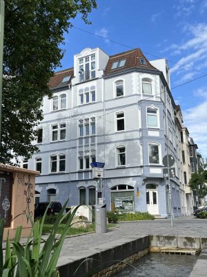 Großzügige, helle Wohnung in luftiger Höhe in Bielefeld an der Lutter mit Gemeinschaftsbalkon