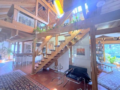 Zwei Wohneinheiten, ein Preis – Maisonette mit separater 2-Zimmer-Wohnung in Toplage mit Neckarblick