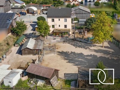 Idyllisches Reitanwesen! Zweifamilienhaus mit Reitplatz, Offenstall und Nebengebäuden