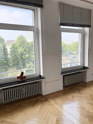 Schöne zwei Zimmer Wohnung in Düsseldorf, Carlstadt