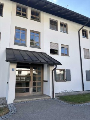 Modernisierte, gemütliche 2-Raum-Wohnung mit Balkon in Bad Tölz
