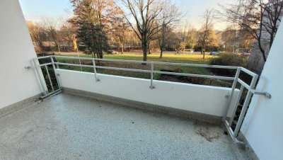 **TOP** 2-Zimmer Wohnung mit neuen Böden