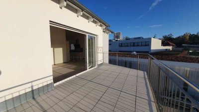 Schöne Dachterrassen-Wohnung mit 3 ZKB, ca.90 qm, Bj. 2019, Nähe IN-Nordbahnhof