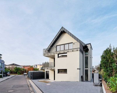 NEU: TOP geschnitten trifft tolle Lage im  1. Obergeschoss ++ Balkon++Stellplatz++