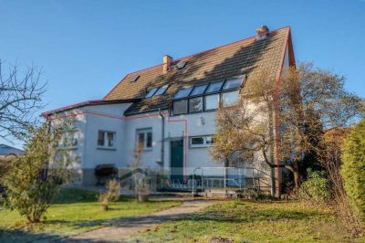 Familienglück in lichtdurchfluteter Doppelhaushälfte mit Garten genießen!