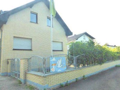 WEINGUT - eine Hofreite mit 2 Häusern und sep. Gewerbehalle - gute Lage von Horrweiler/ Rheinhessen!