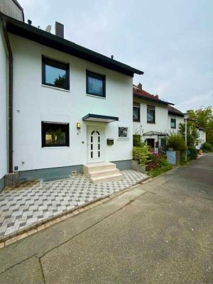 Großes Reihenmittelhaus in guter Lage, 6 Zi, 1 Garage, 90455 Nürnberg-Worzeldorf