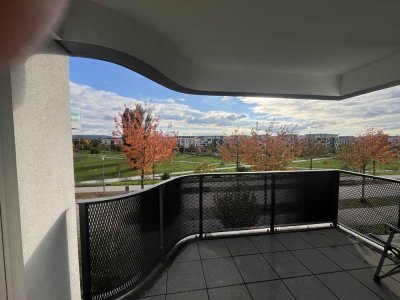 Modernes City-Apartment im Park Tower – Jetzt frei!