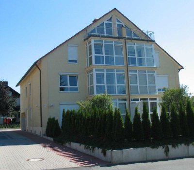 Herzogenaurach, Exkl. 4Zi Maisonett-Whg, Studio, Wintergarten, Balkon, Carport+Stellplatz v Privat