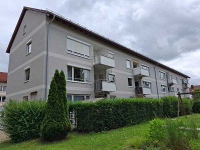 Ruhige helle 4 Zimmer Wohnung mit Balkon in Neuburg