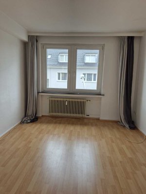 Freundliche 2,5-Zimmer-Wohnung mit Balkon in Meller Straße, Osnabrück