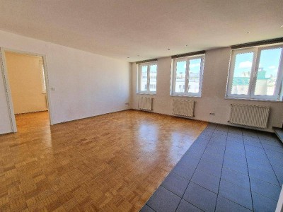 3 Min. von U6; HELLE und RUHIGE 2-Zimmer-Wohnung im 4. Liftstock